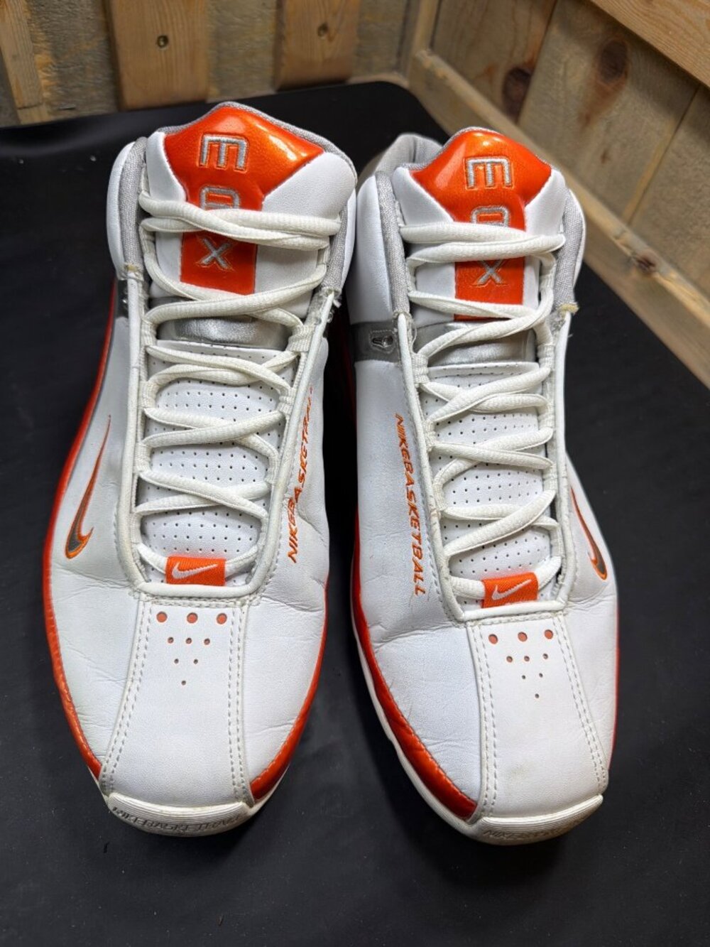 Vintage 2002 Nike Air Max Elite X Mens Size 10 White Orange Sneakers 303965-108 - Picture 3 of 11